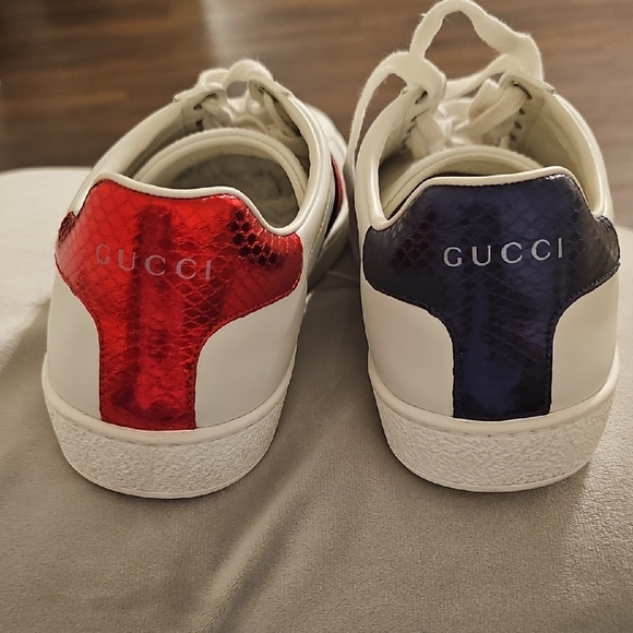 Preloved Gucci Ace Sneakers- Rhinestone Snake - Picture 3 of 9